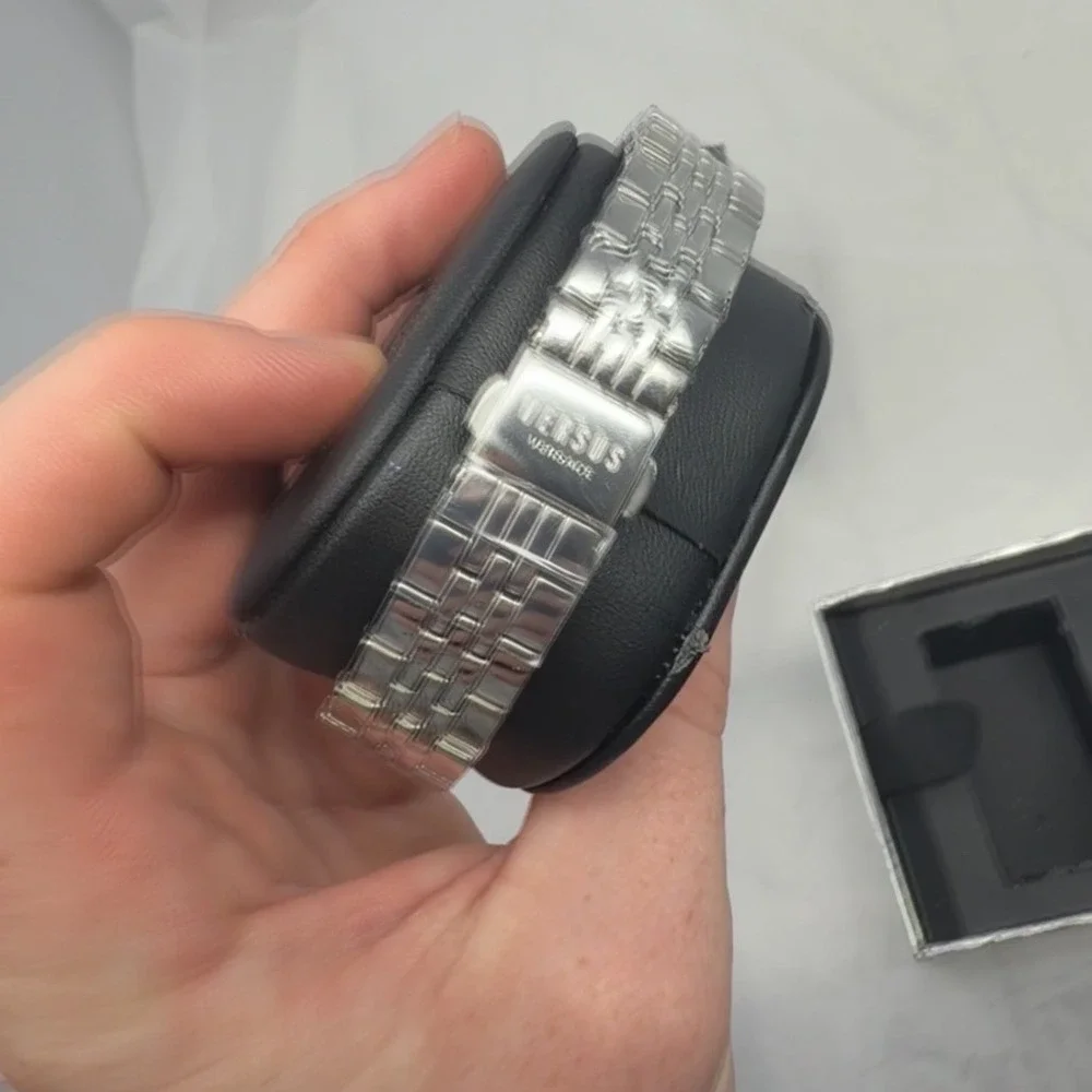 Versus Versace Silver Tone Lion Head Logo Black Dial Stainless Steel Watch Box